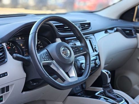 Certified 2022 Nissan Rogue Sport SL w/ Premium Package image 12