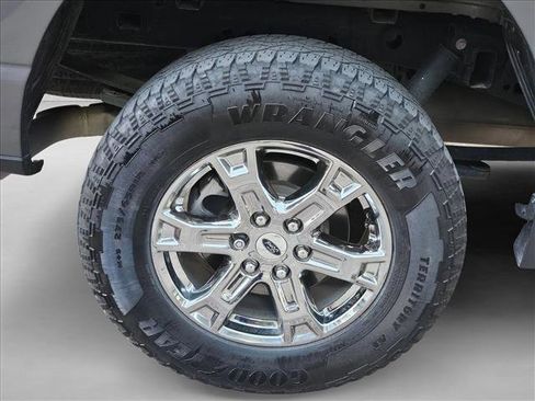 Certified 2023 Ford F150 Lariat w/ Trailer Tow Package image 26