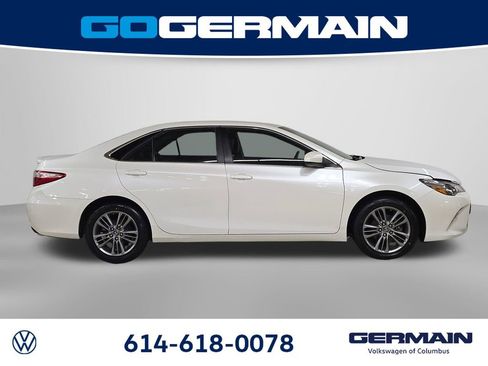 Used 2017 Toyota Camry SE image 7