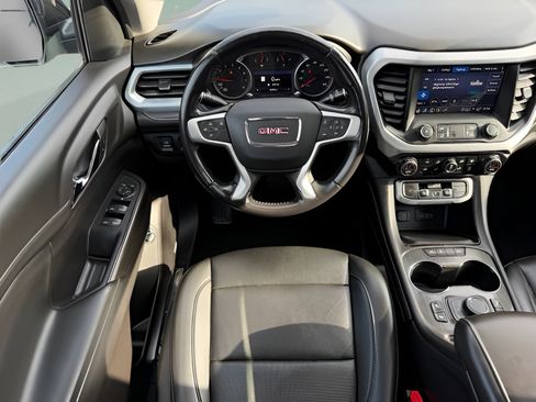 Used 2022 GMC Acadia SLT w/ Elevation Edition FWD image 11
