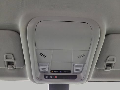 Used 2022 Chevrolet Equinox LS w/ LS Convenience Package image 18