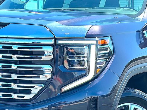 Used 2024 GMC Sierra 1500 Denali w/ Denali Reserve Package AWD/4WD image 4