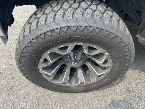 Used 2024 Ford F150 XLT AWD/4WD image 9
