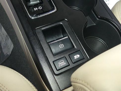 Used 2019 Subaru Outback 2.5i Limited w/ Popular Package #2 AWD/4WD image 40