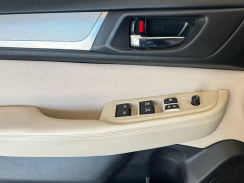 Used 2019 Subaru Outback 2.5i Premium AWD/4WD image 11