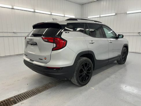 Used 2020 GMC Terrain SLE w/ Driver Convenience Package AWD/4WD image 4