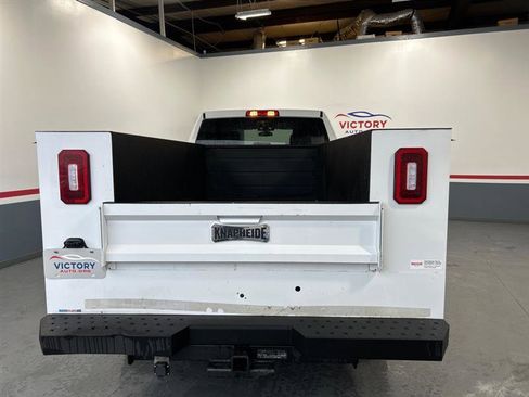Used 2021 RAM 2500 Tradesman w/ Chrome Appearance Group image 12