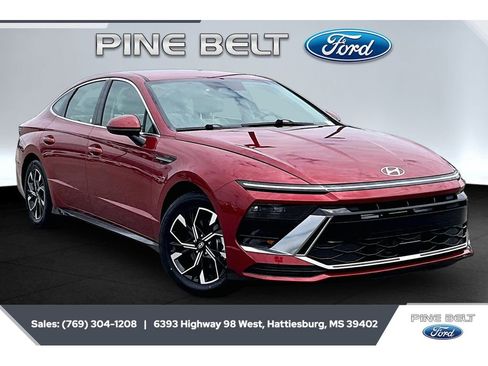 Used 2025 Hyundai Sonata SEL FWD image 1