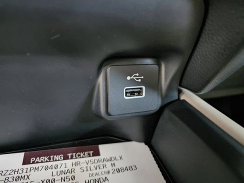 Certified 2025 Honda HR-V LX image 26