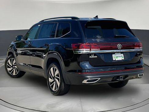 Used 2025 Volkswagen Atlas SE AWD/4WD image 5