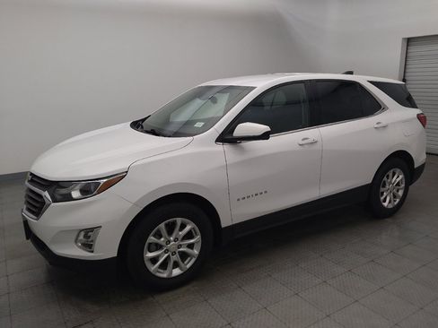 Used 2020 Chevrolet Equinox LT FWD image 2