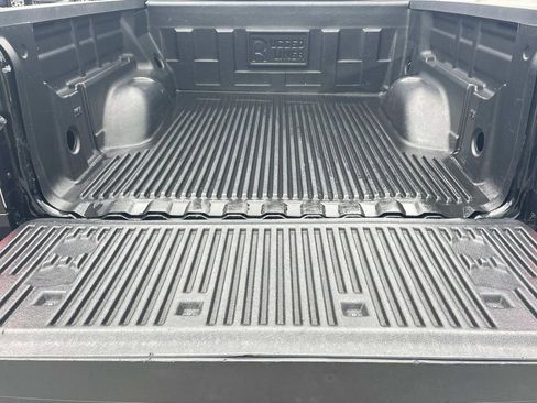 Used 2020 Chevrolet Colorado LT RWD image 11