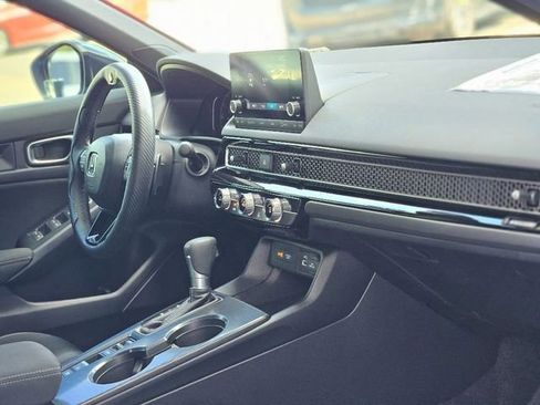Used 2024 Honda Civic Sport image 13
