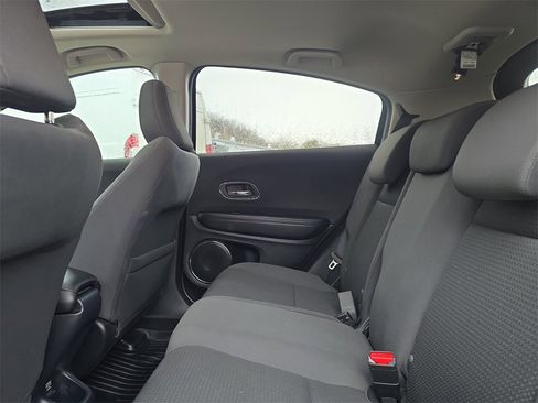 Used 2019 Honda HR-V EX image 25