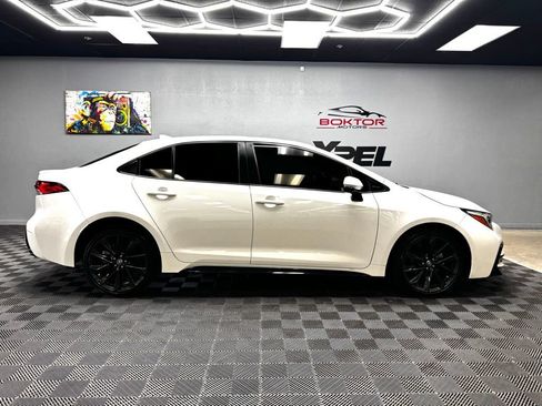 Used 2024 Toyota Corolla SE w/ SE Premium Package FWD image 16