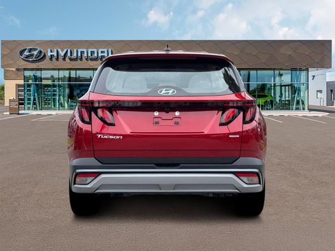 New 2026 Hyundai Tucson SE image 6