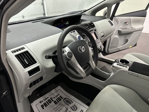 Used 2012 Toyota Prius V Three FWD image 12