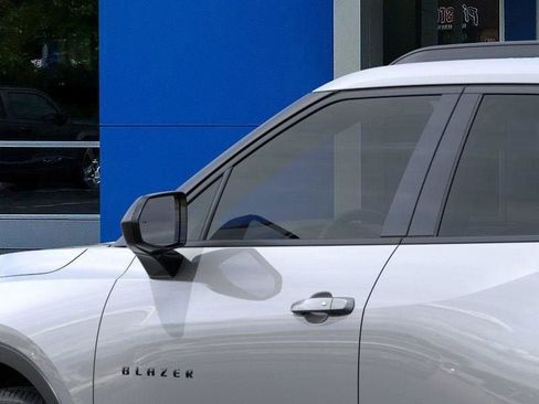 New 2026 Chevrolet Blazer LT w/ Convenience Package image 13
