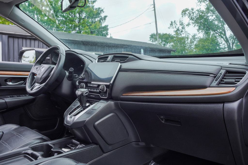 Used 2017 Honda CR-V Touring image 32