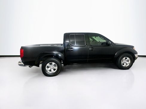 Used 2010 Nissan Frontier SE image 10