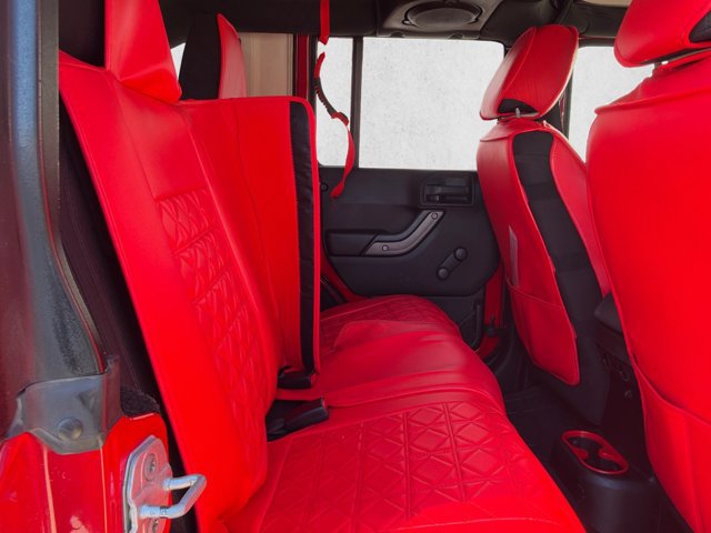 Used 2014 Jeep Wrangler Unlimited Sport w/ Connectivity Group AWD/4WD image 18