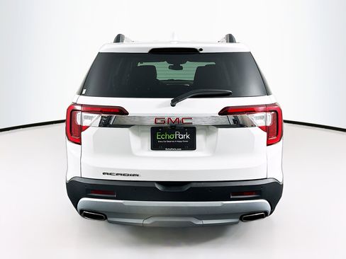 Used 2023 GMC Acadia SLT image 7