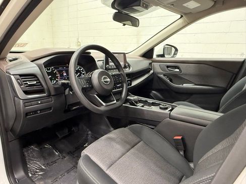 Used 2023 Nissan Rogue SV AWD/4WD image 21