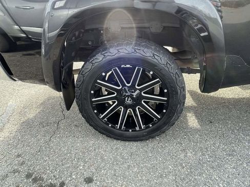 Used 2012 Toyota Tundra SR5 image 9