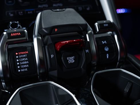 Used 2019 Lamborghini Urus image 56