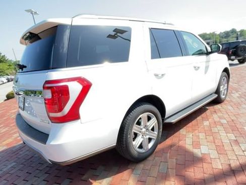 Used 2020 Ford Expedition XLT w/ Equipment Group 202A RWD image 9