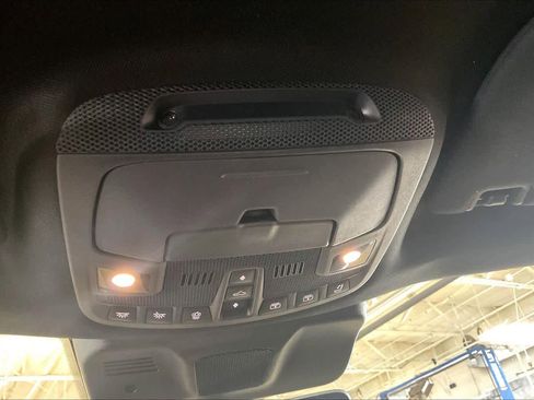 Used 2024 Lincoln Navigator Reserve image 36