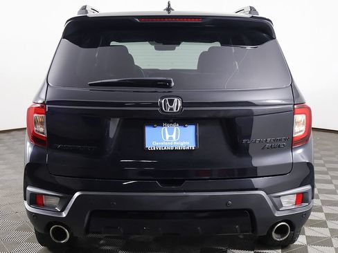Used 2024 Honda Passport Black Edition image 16