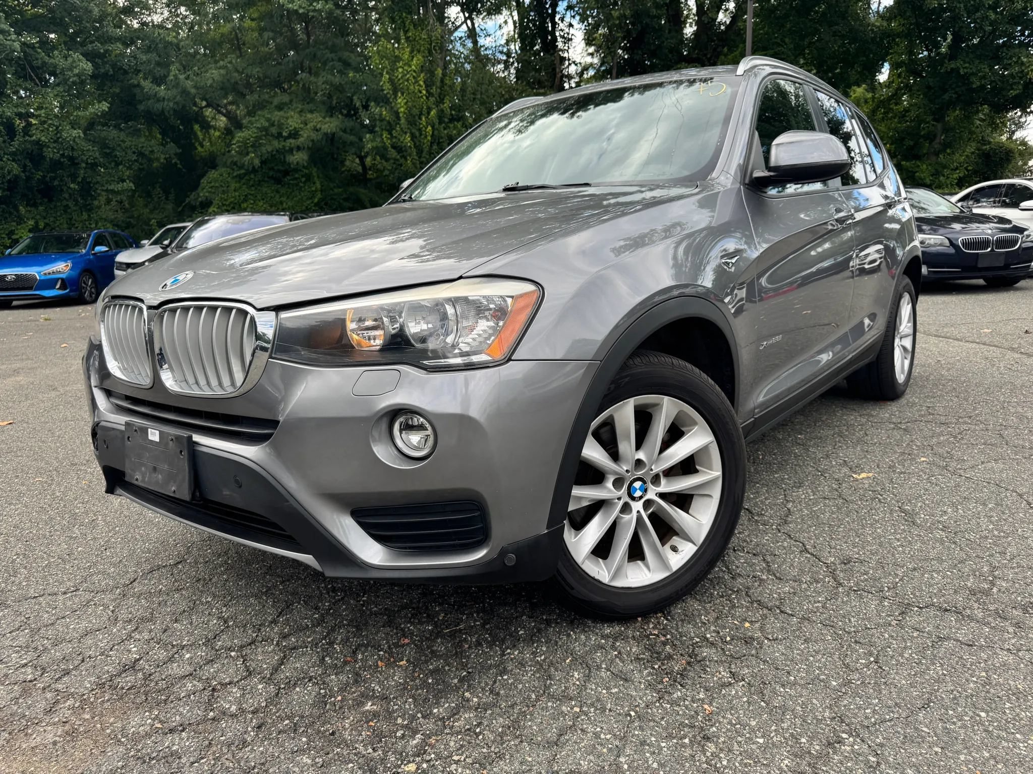 Used 2017 BMW X3 xDrive28i AWD/4WD image 1