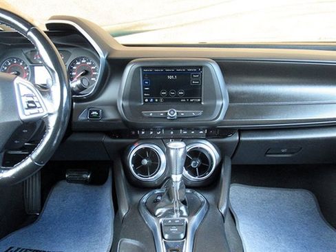 Used 2019 Chevrolet Camaro LT image 23