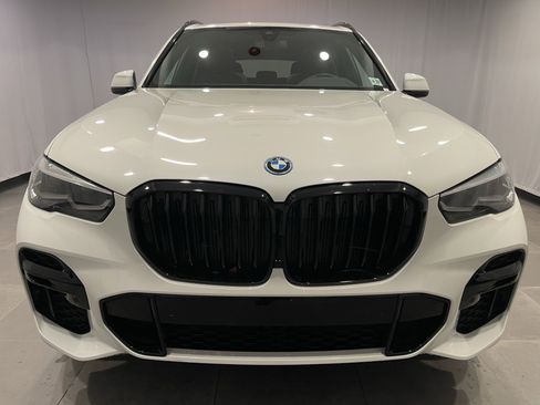Certified 2022 BMW X5 xDrive45e w/ M Sport Package image 2