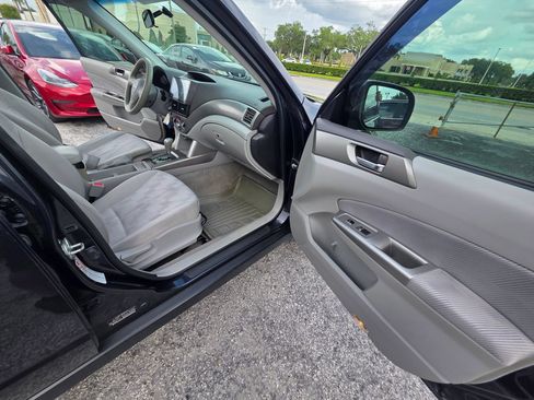 Used 2010 Subaru Forester 2.5X Premium w/ Popular Equipment Group 3A AWD/4WD image 21