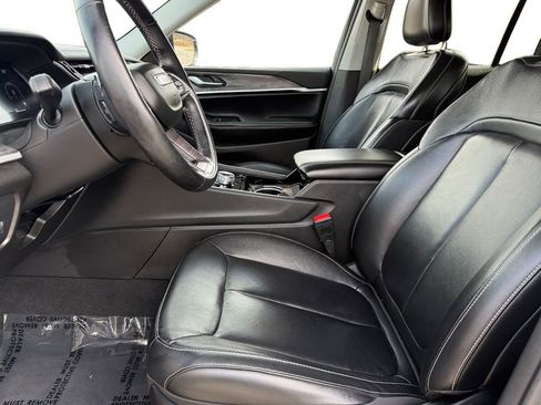 Certified 2022 Jeep Grand Cherokee Limited image 8