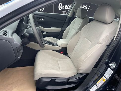 Certified 2024 Honda Accord LX image 9