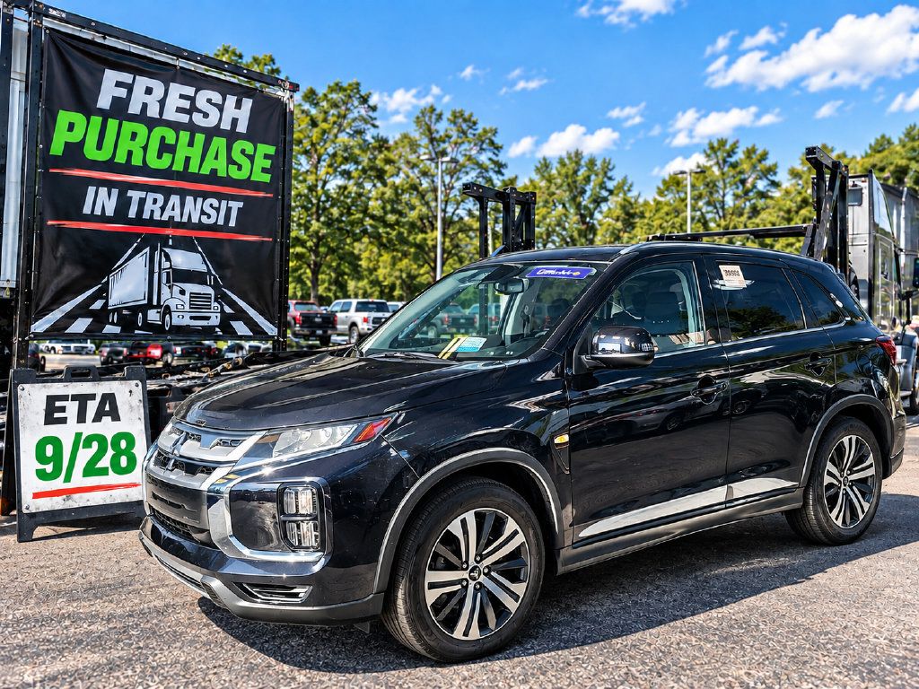 Used 2025 Mitsubishi Outlander Sport ES AWD/4WD image 1