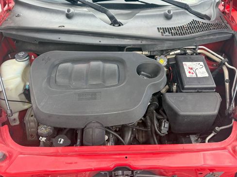 Used 2011 Chevrolet HHR LT FWD image 34
