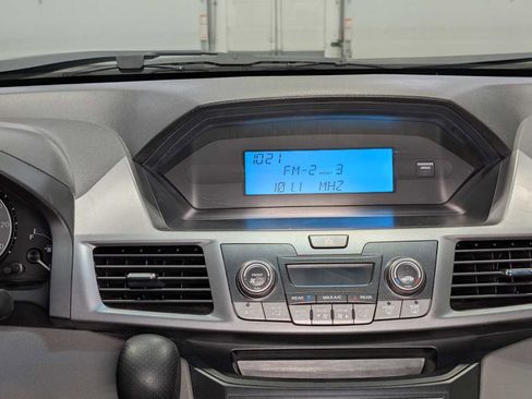 Used 2012 Honda Odyssey LX image 18