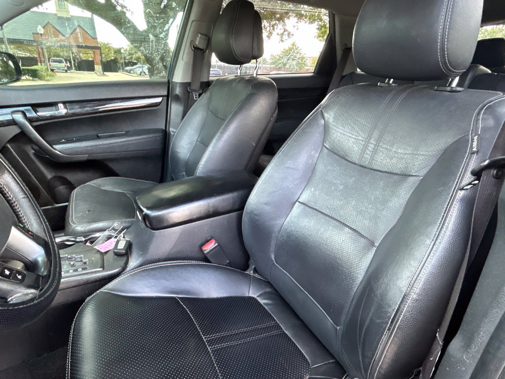 Used 2011 Kia Sorento EX w/ Premium Pkg FWD image 14