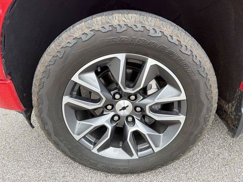 Used 2022 Chevrolet Silverado 1500 RST AWD/4WD image 13