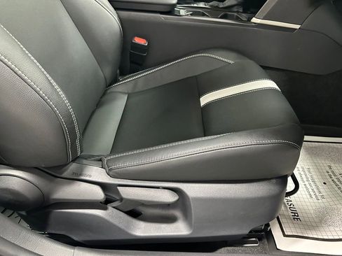 Used 2026 Toyota Camry SE FWD image 60