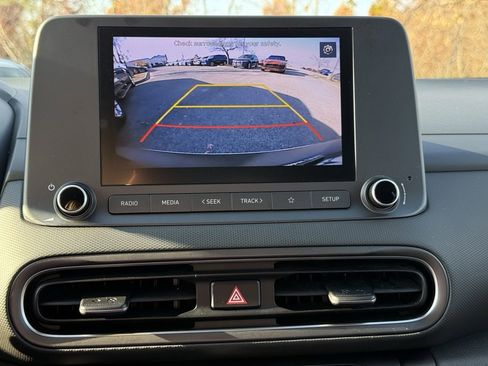 Used 2022 Hyundai Kona SEL image 15