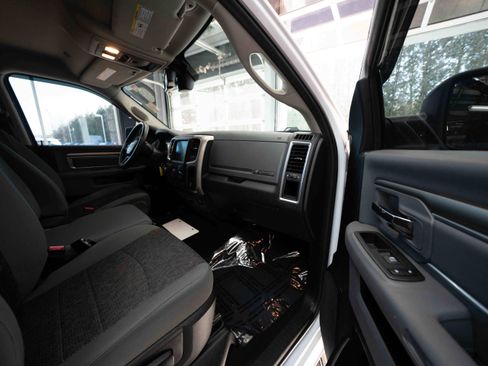 Used 2018 RAM 1500 Big Horn image 24