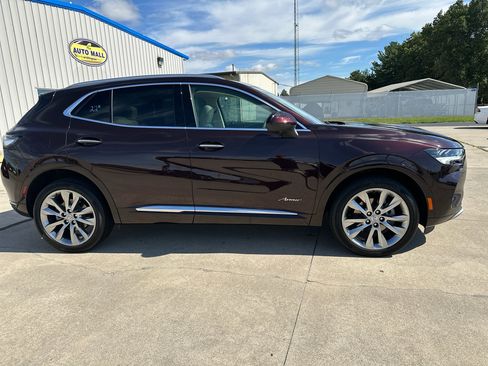 Used 2022 Buick Envision Avenir w/ Safety Package image 4