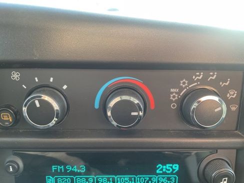 Used 2023 GMC Savana 2500 Work Van image 29