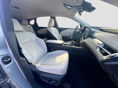 Used 2024 Lexus RX 350 FWD w/ Technology Package image 31