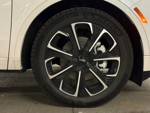 New 2026 Lincoln Nautilus Reserve AWD/4WD image 7